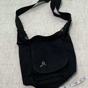 Overland Equipment Donner Crossbody Bag with Side Pockets for Travel